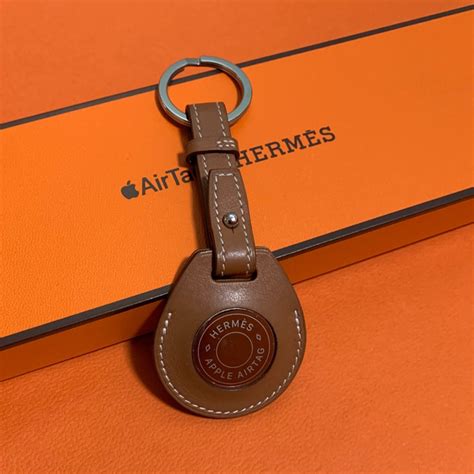 coque hermes iphone 11|apple air tag Hermes.